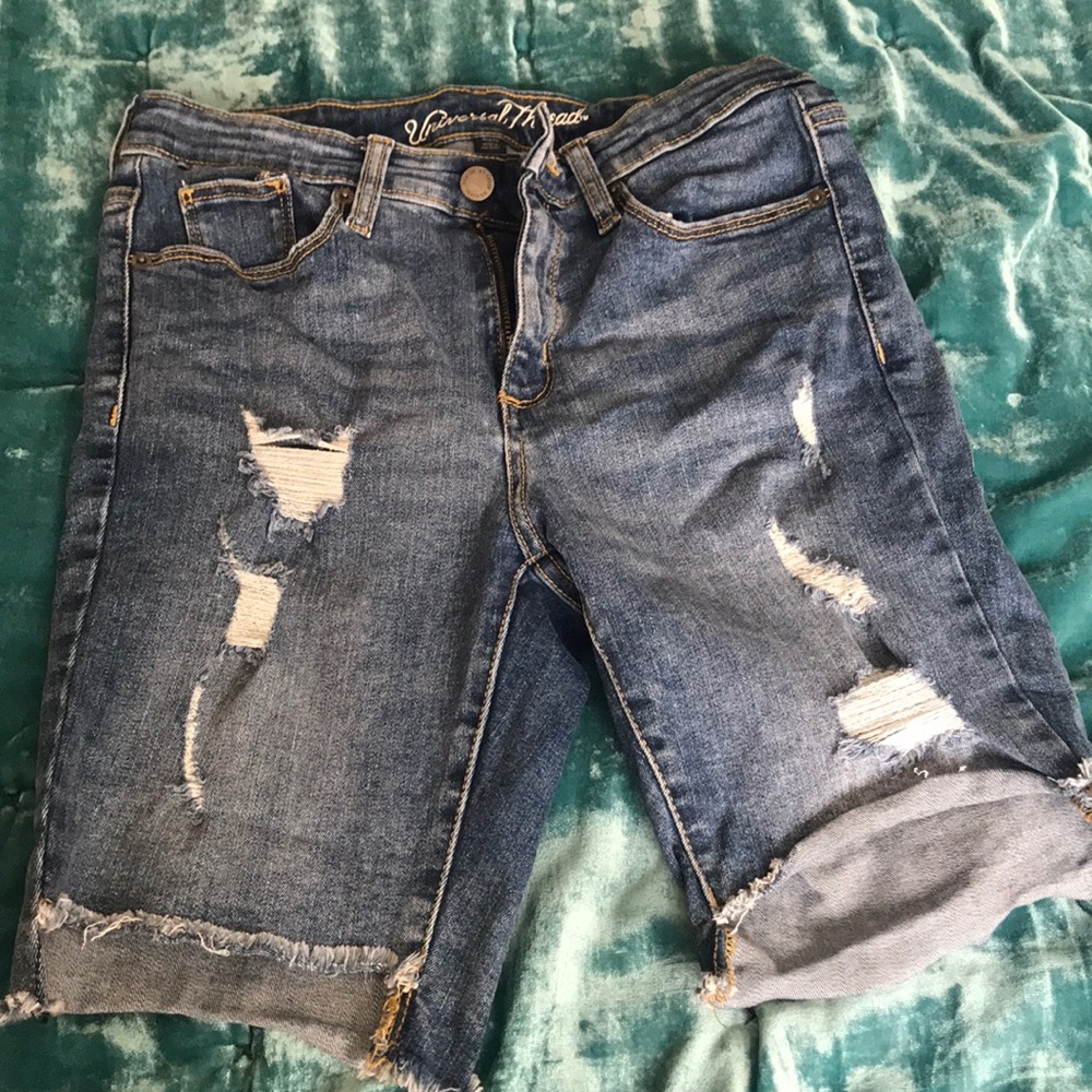 Knee Length Shorts (Sz 4)